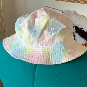 Fisherman’s hat, tie dye, echo park, Clark street